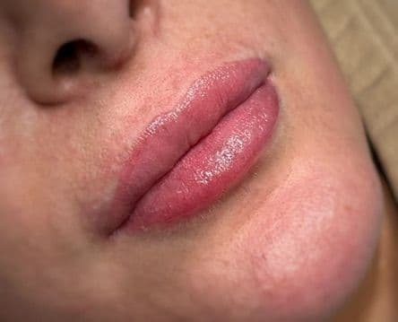 Lip Blush work by Nata Beauty, permanent makeup studio in Redland, Bristol